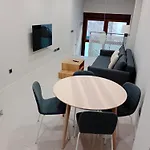 Apartment Living Libreros *