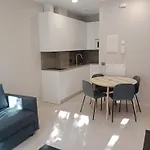 Apartment Living Libreros *