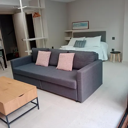 Apartment Living Libreros